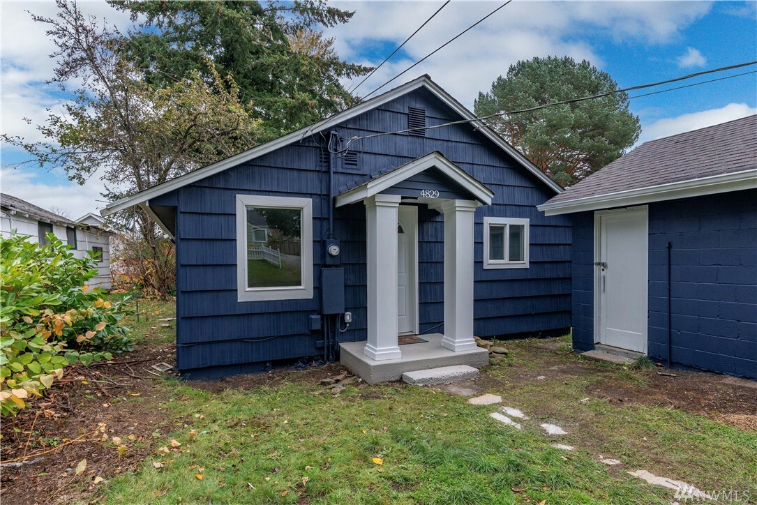 Property Photo: 4829 E C St WA 98404