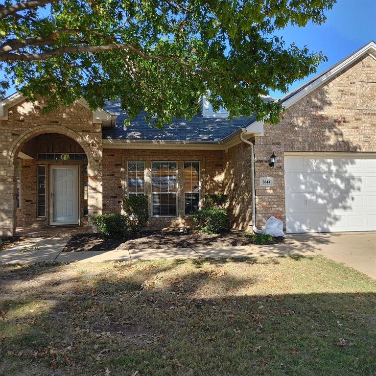 Property Photo:  5844 Prairie View Court  TX 75052 