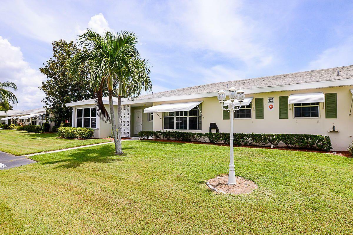 Property Photo:  928 Savannas Point Drive #E  FL 34982 