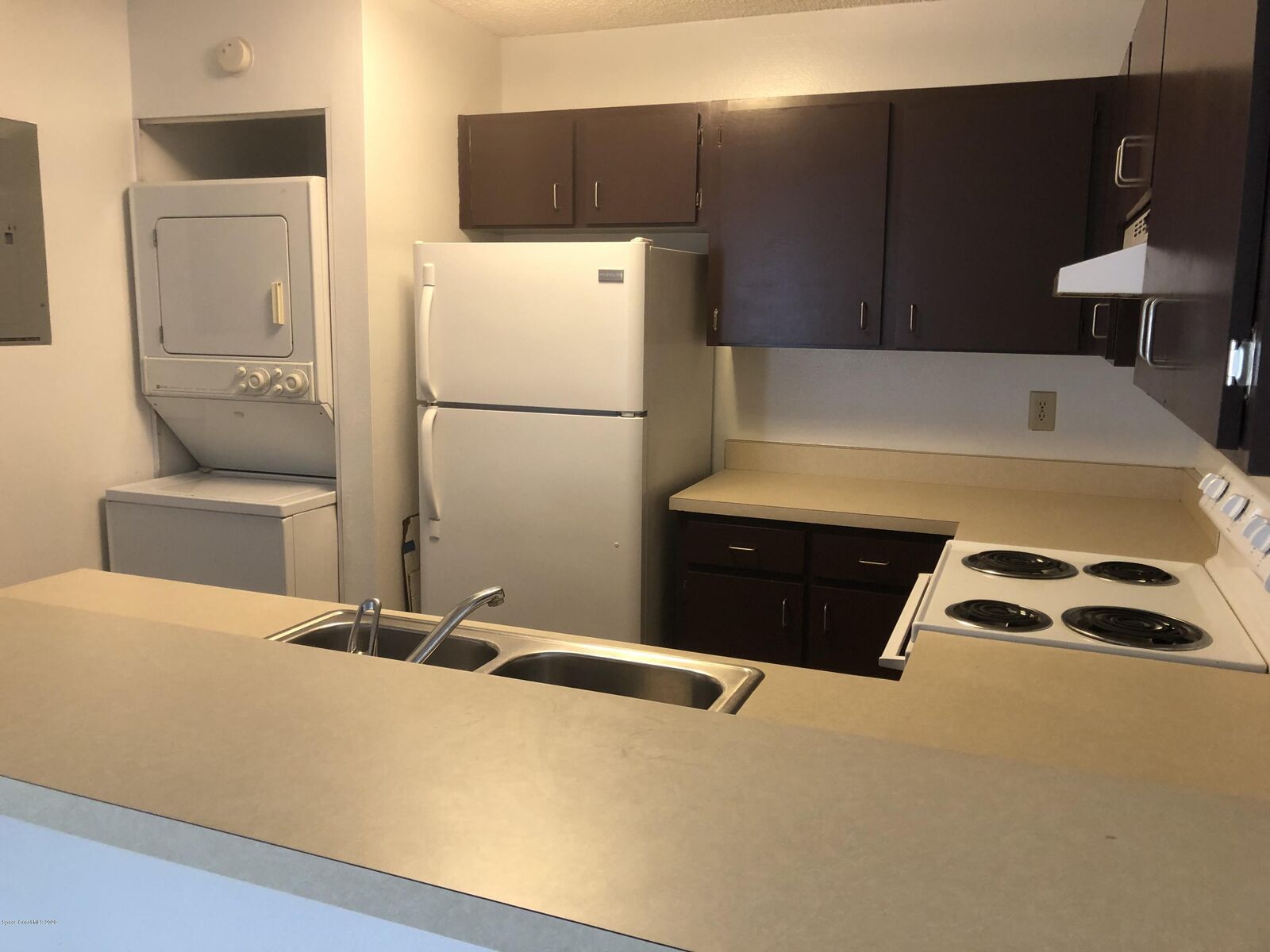 Property Photo: 1011 Abada Court NE FL 32905