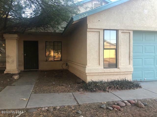 Property Photo:  2851 W Chalfont Drive  AZ 85742 