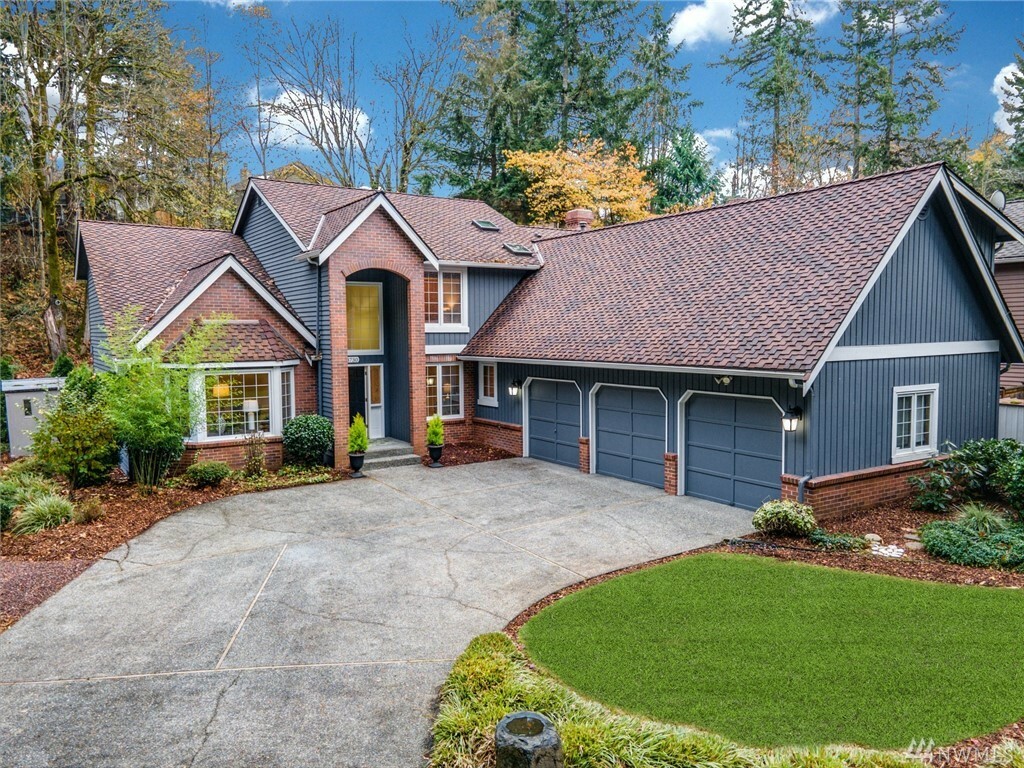 Property Photo: 3730 260th Ave SE WA 98029