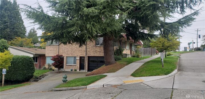 Property Photo: 2372 48th Ave SW WA 98116