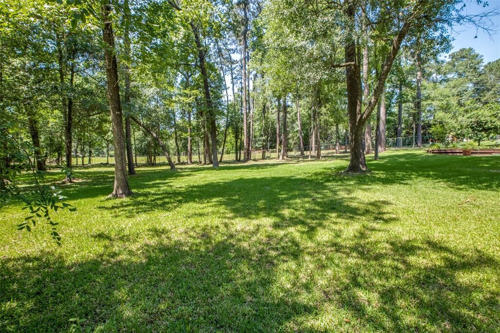 Property Photo:  1406 Hamblen Road  TX 77339 