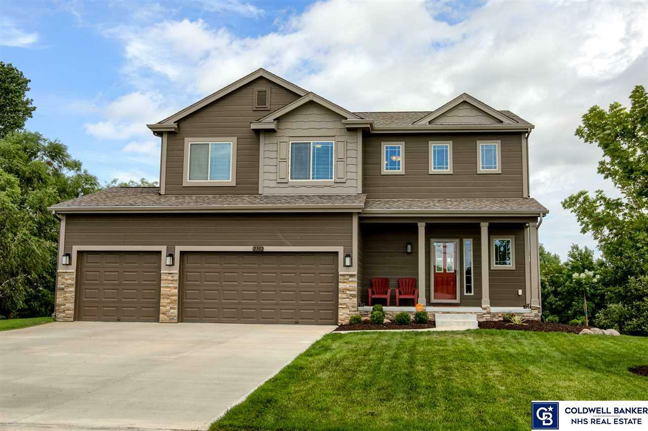 Property Photo:  2302 Oriole  NE 68123 