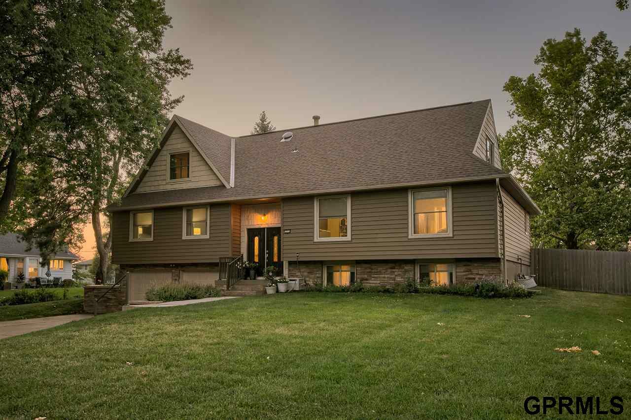 Property Photo: 12516 Hickory NE 68144