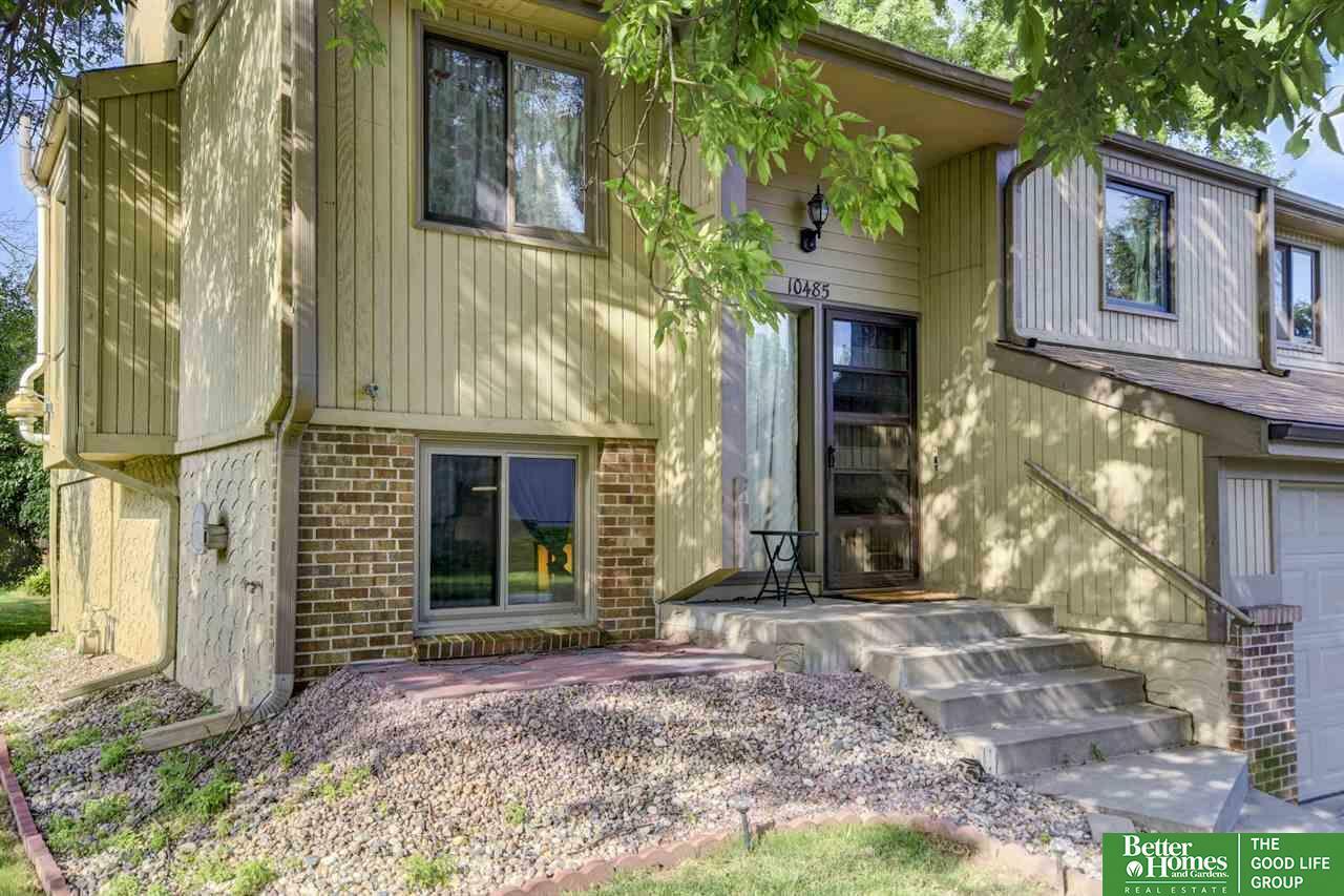 Property Photo:  10485 Lawndale  NE 68134 