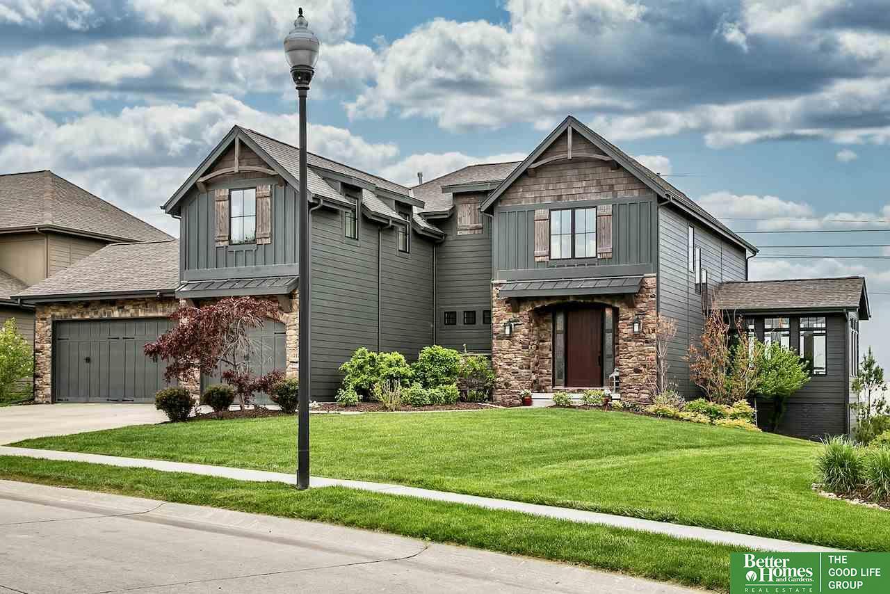 Property Photo:  1212 S 200th  NE 68130 