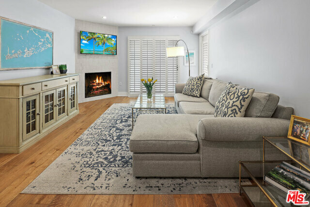 Property Photo: 11715 Goshen Ave 103 CA 90049