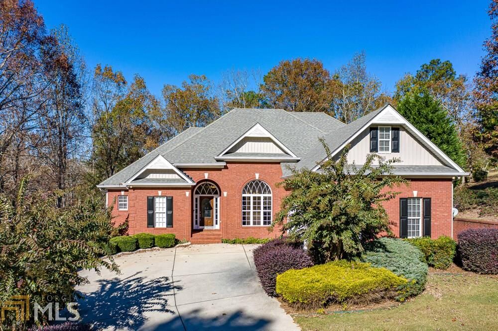 Property Photo: 9520 Grande Dr GA 30187