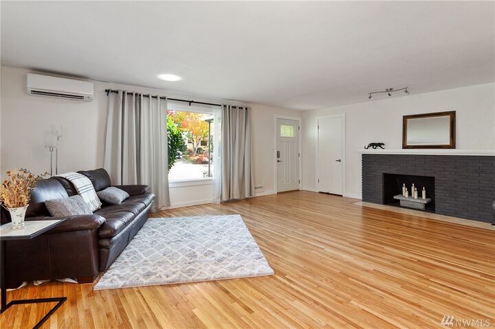 Property Photo: 418 Del Monte Ave WA 98466