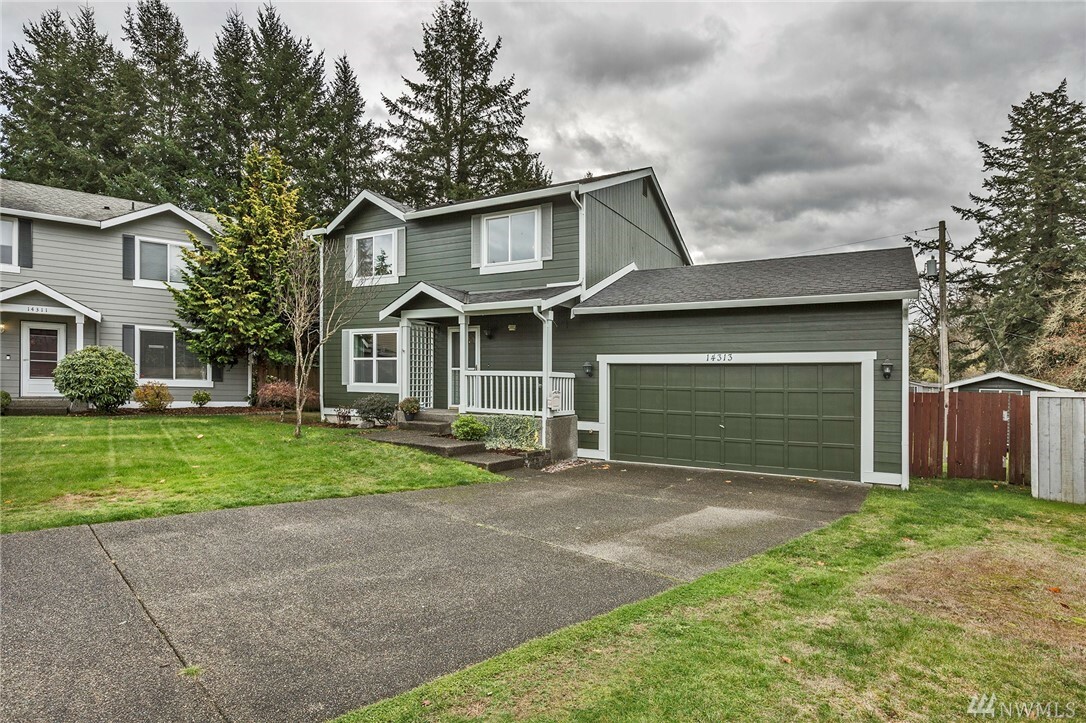 Property Photo:  14313 1st Ave E  WA 98445 