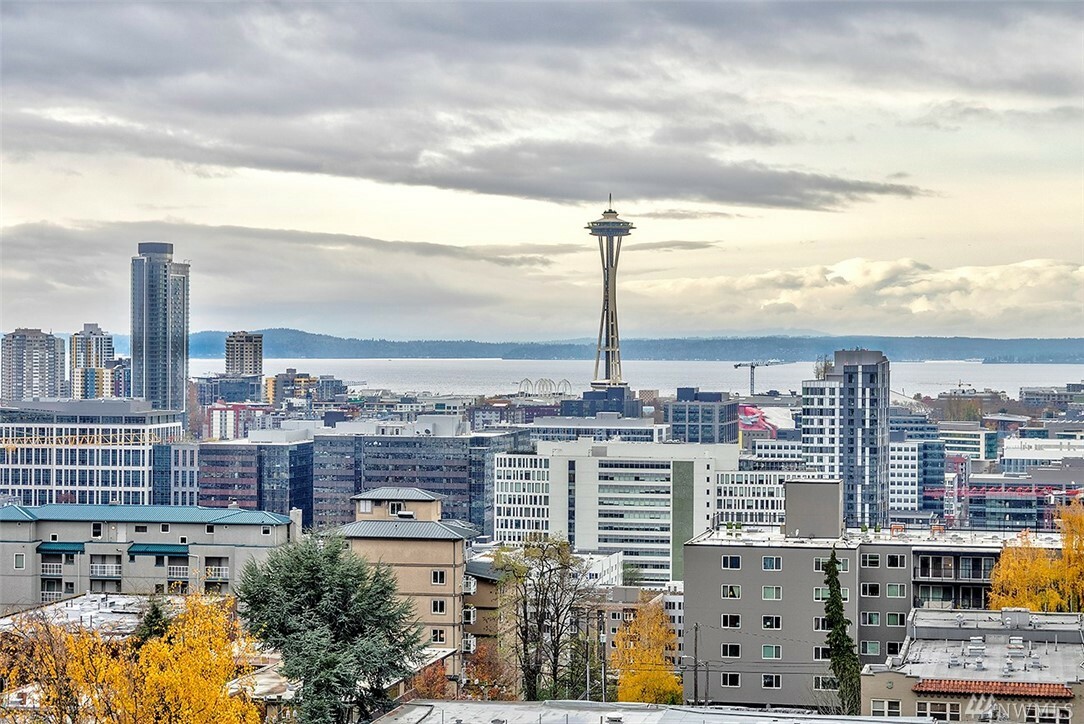 505 Belmont Ave E 703  Seattle WA 98102 photo