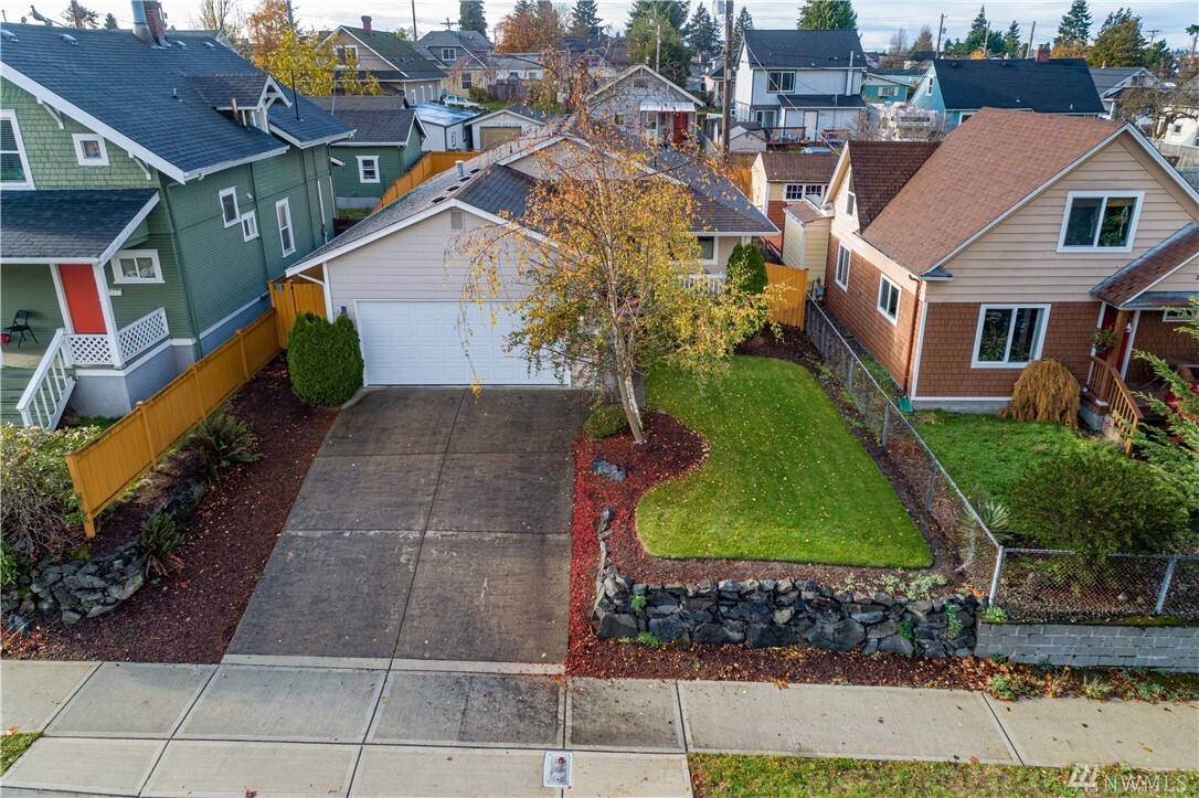Property Photo: 3596 E I Street WA 98404
