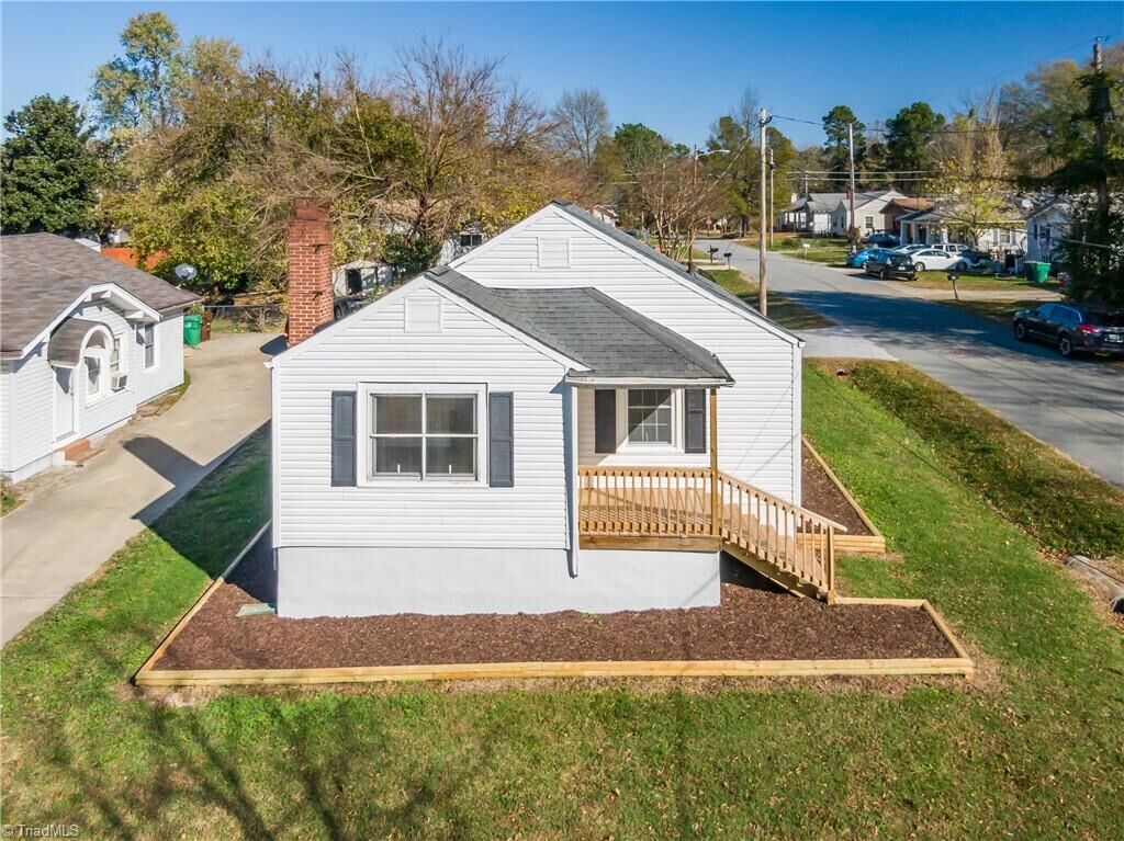 Property Photo:  400 Whittier Avenue  NC 27262 