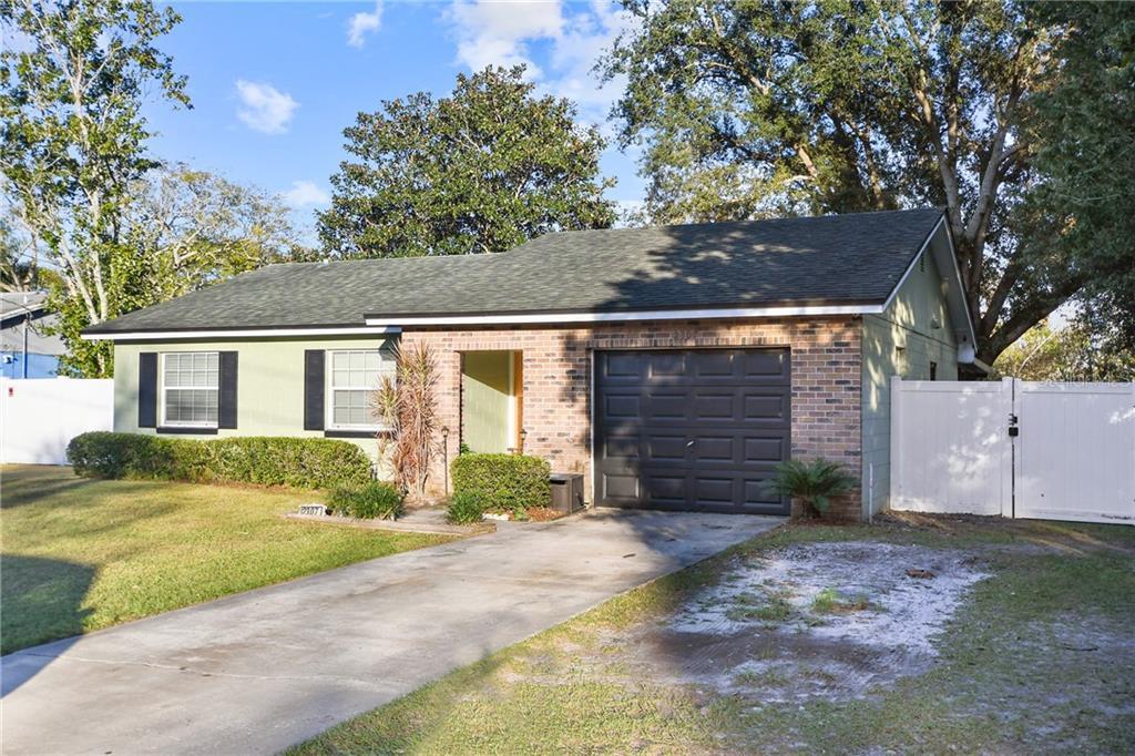 Property Photo: 2307 Continental Boulevard FL 32808