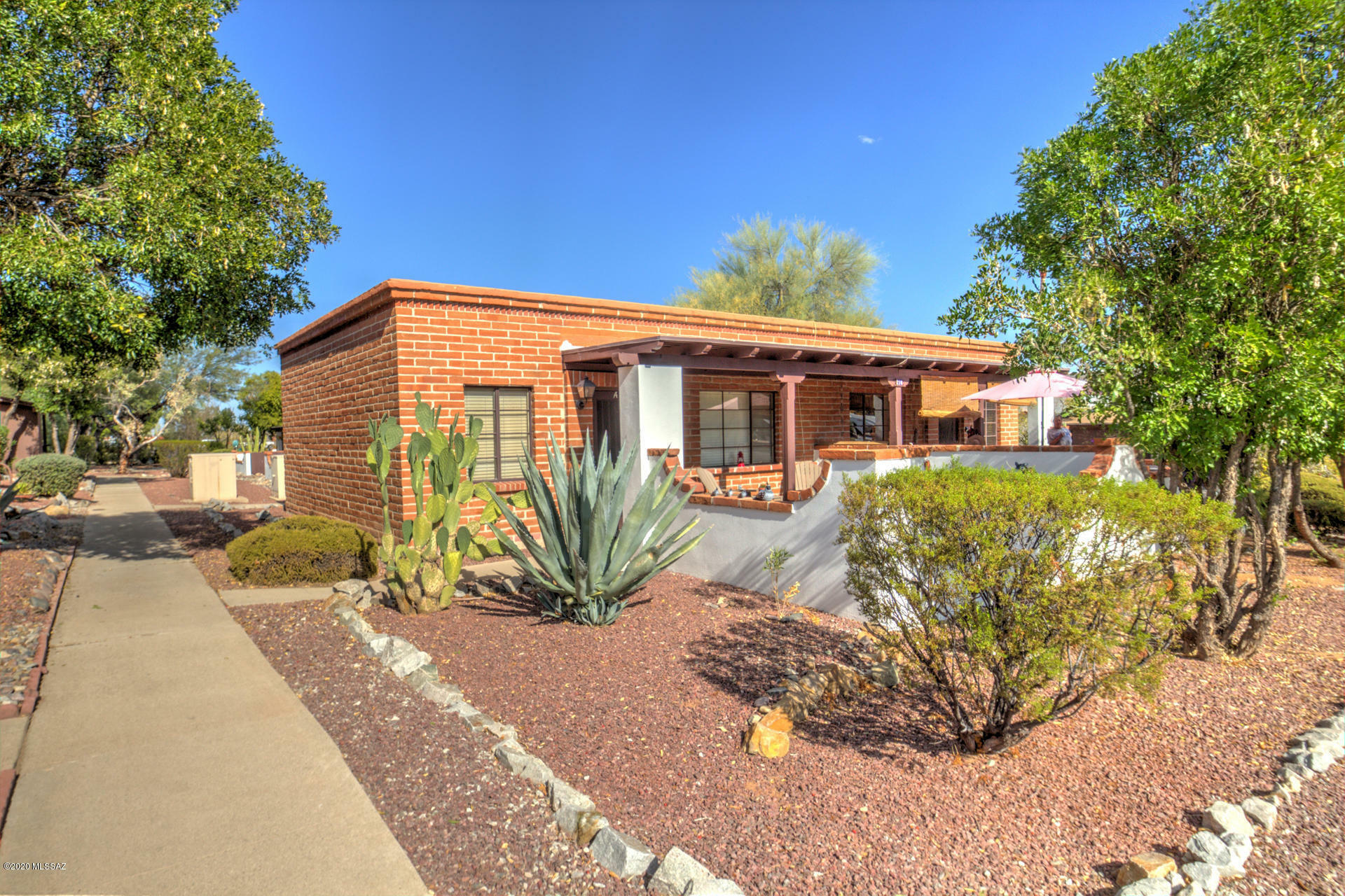 Property Photo:  210 W Camino Alameda Unit A  AZ 85614 