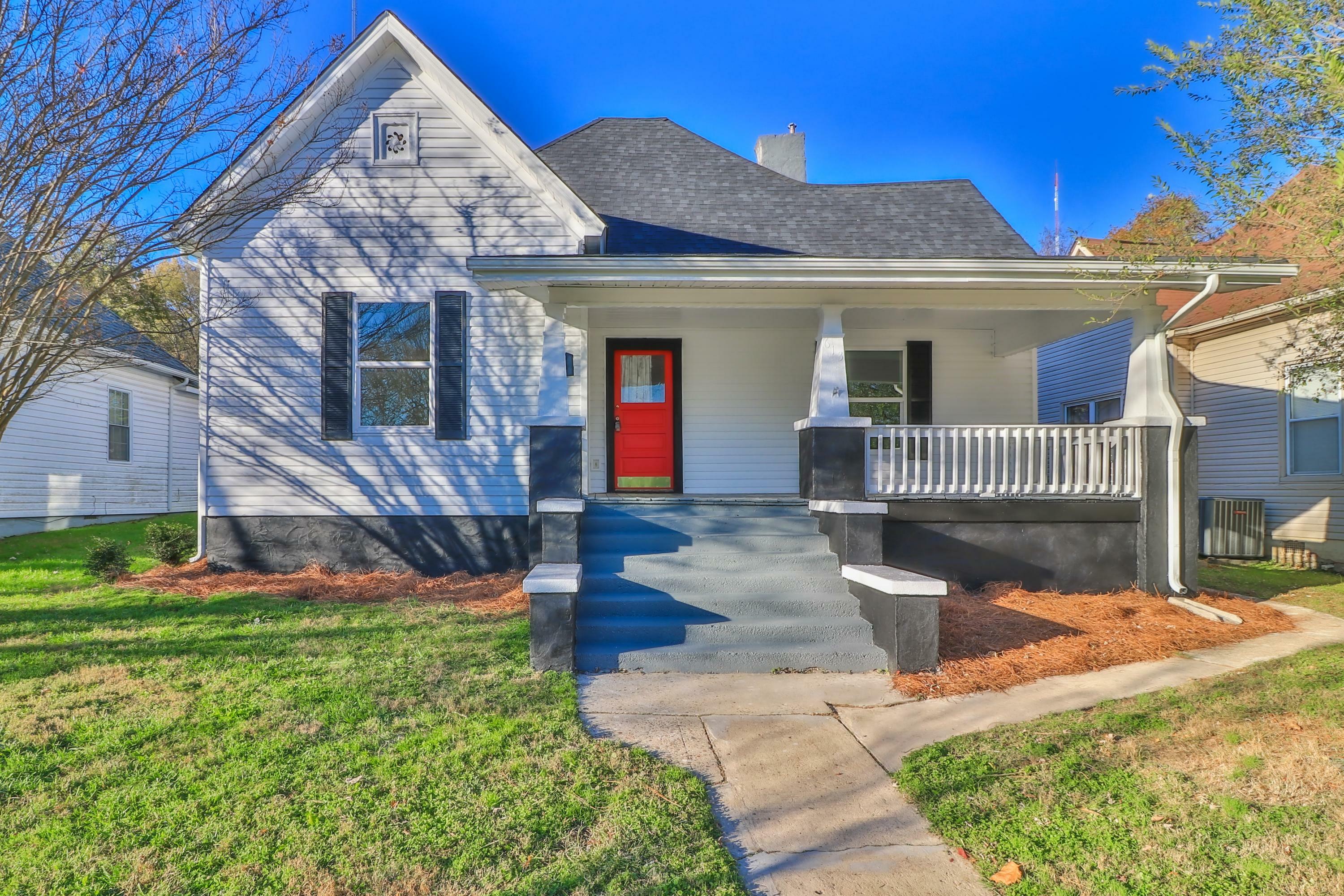 Property Photo:  613 Hiawassee Ave  TN 37917 
