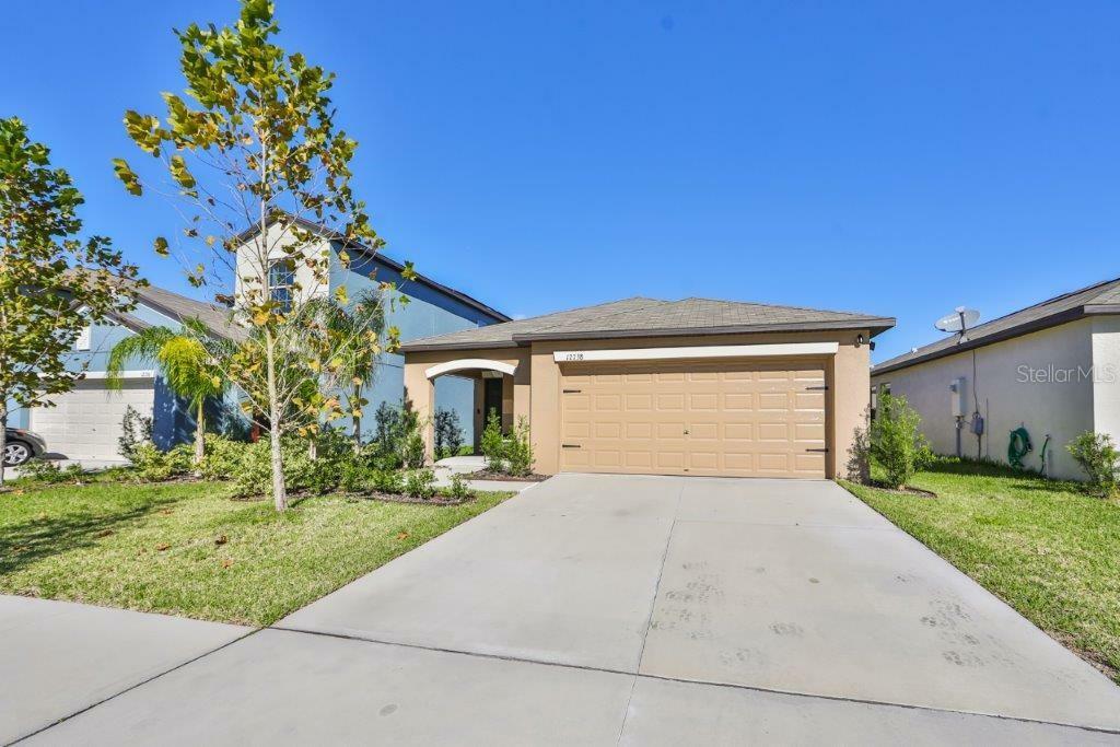 Property Photo:  12738 Lemon Pepper Drive  FL 33578 