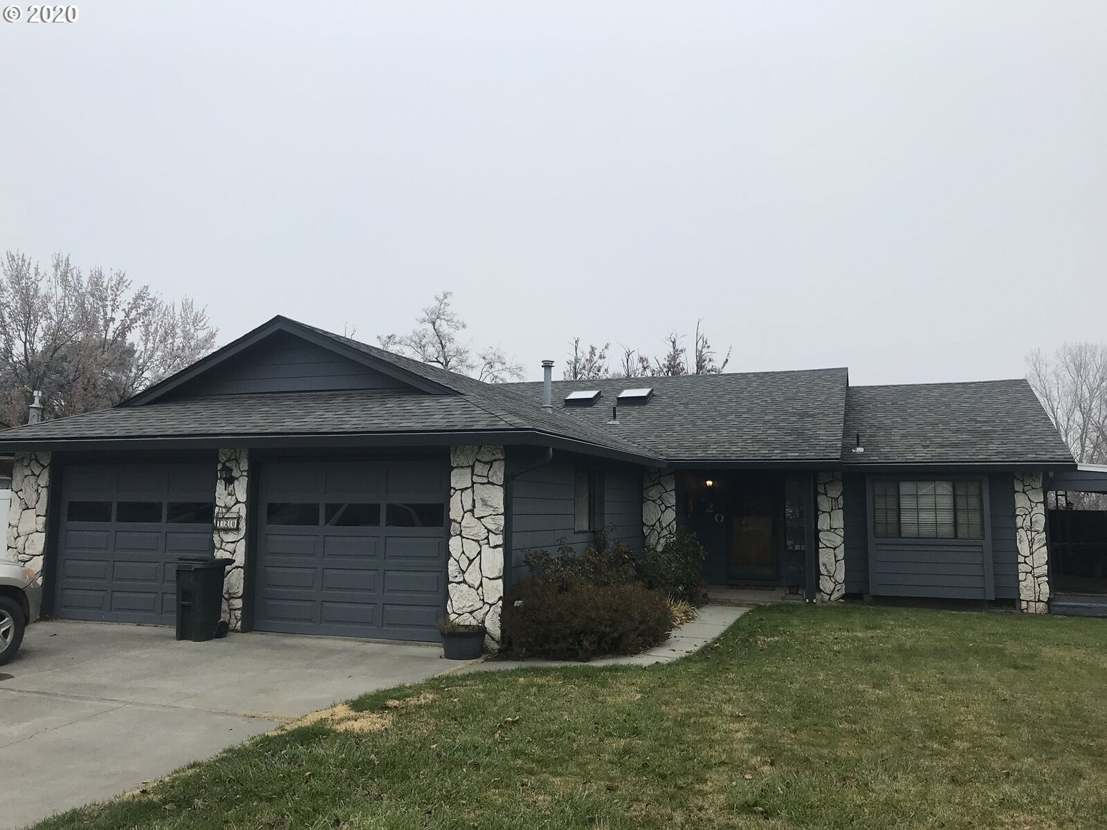 Property Photo: 120 SE Crestline Dr OR 97838