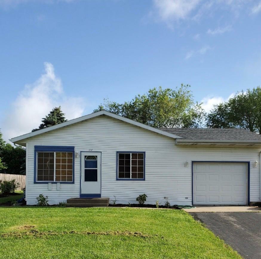 Property Photo:  1137 Birchwood St  WI 53115 