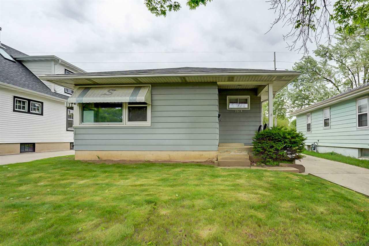 Property Photo:  3614 Sargent St  WI 53714 