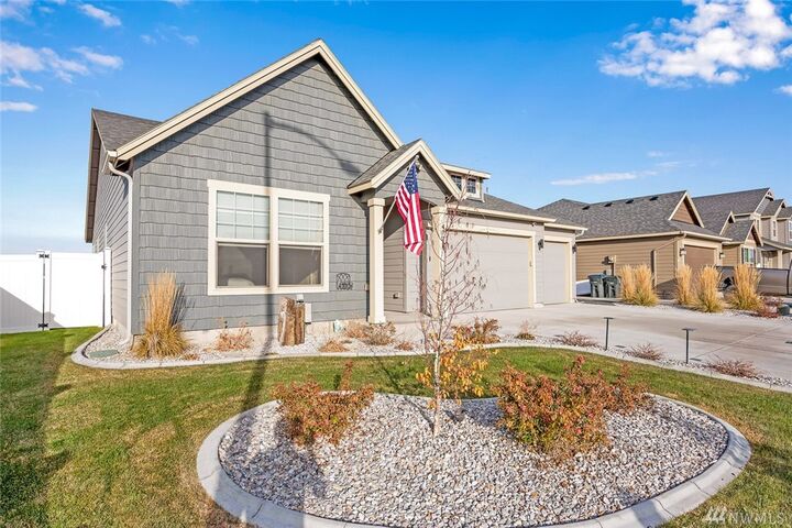 Property Photo: 4720 W Wren Road WA 98837