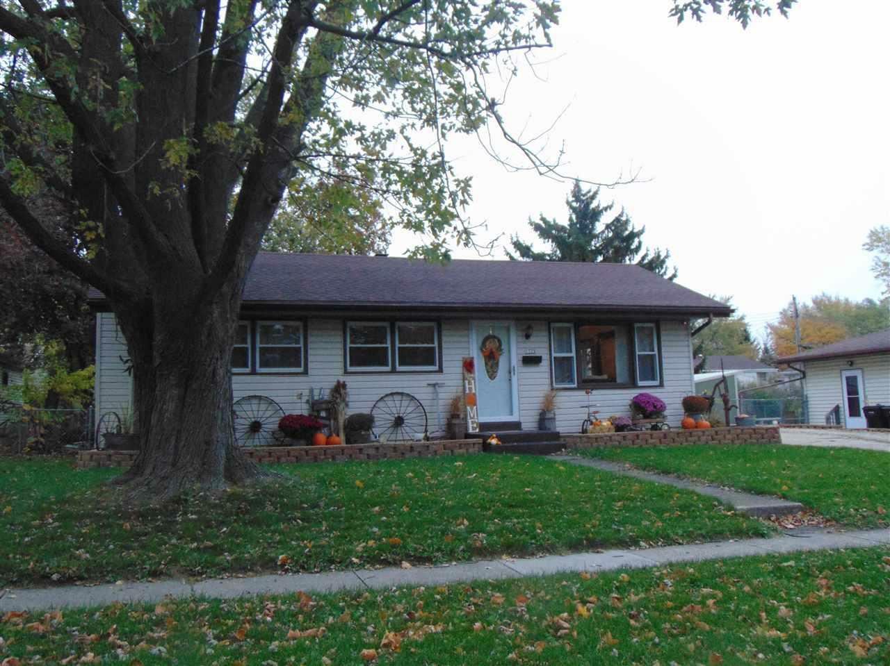 Property Photo: 1725 Burton St WI 53511