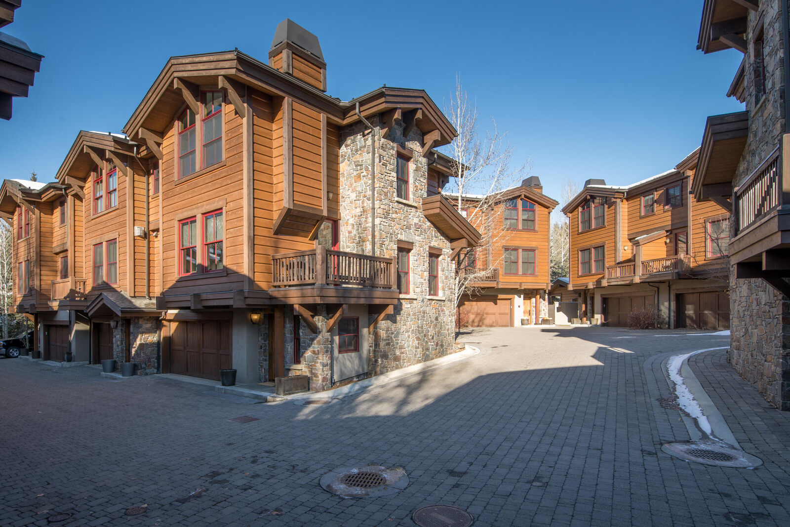 Property Photo:  409 S Main St 4 C  ID 83340 