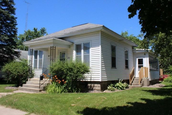 Property Photo:  715 West Cook St  WI 53901 