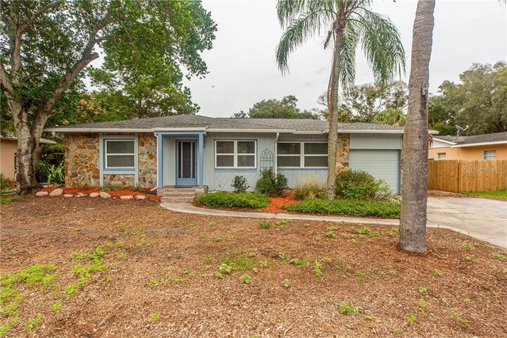 Property Photo: 207 S Meteor Avenue FL 33765