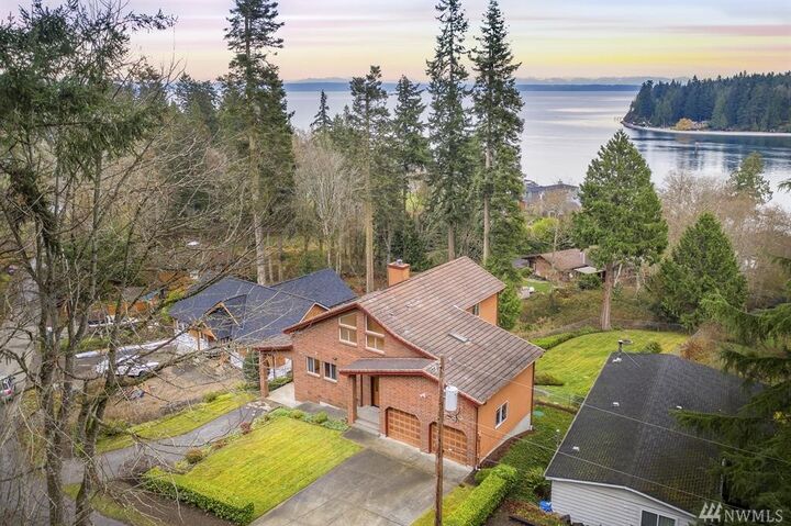 Property Photo:  17662 Division Ave NE  WA 98392 