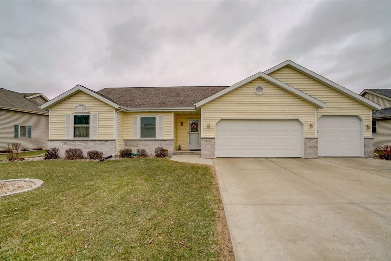 Property Photo:  317 Burl Oak Dr  WI 53532 