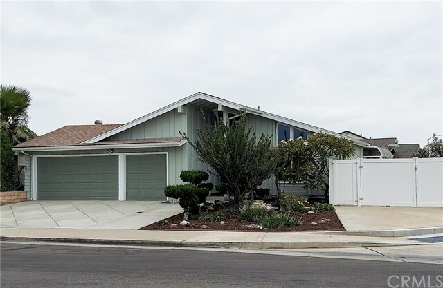 Property Photo:  20862 Beachwood Lane  CA 92646 