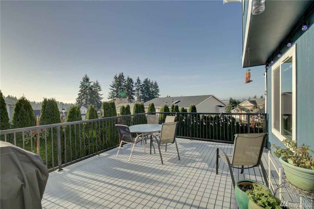 Property Photo:  7208 31st St NE  WA 98270 