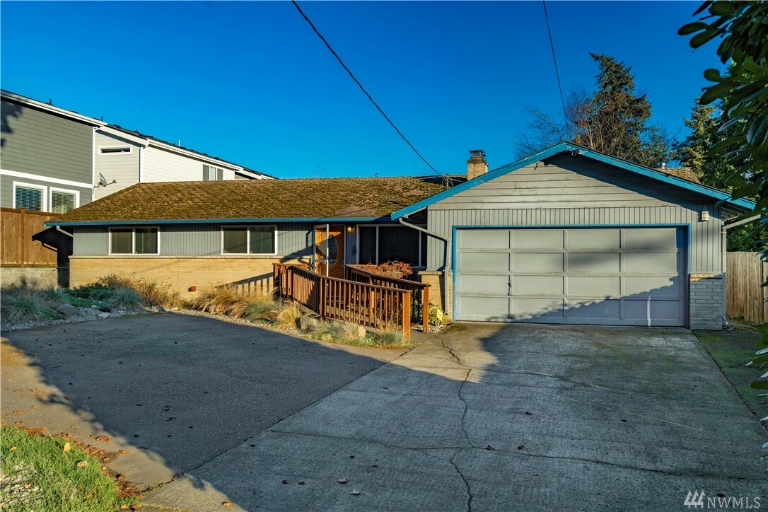 Property Photo: 27630 Military Rd S WA 98001