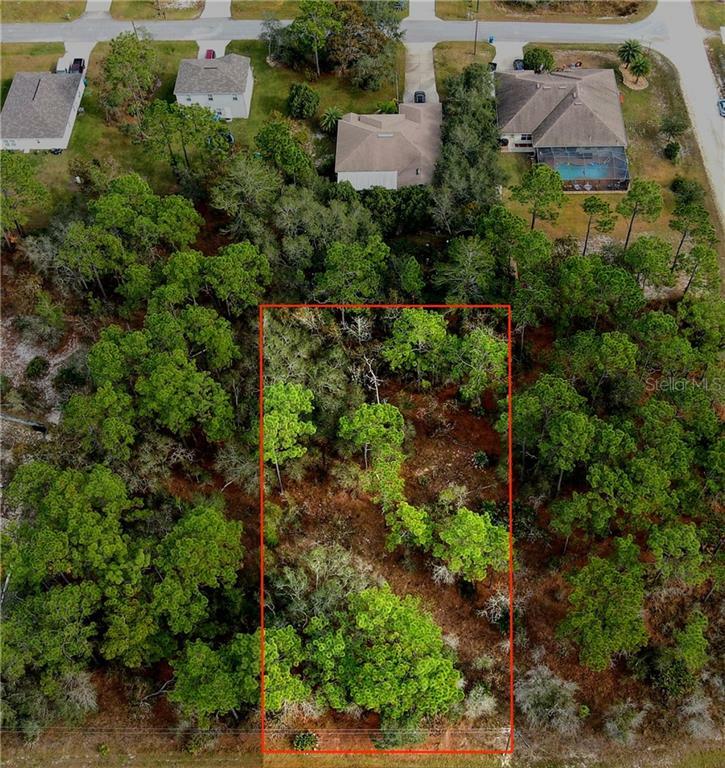 Property Photo:  8100 Nordica Road  FL 34613 