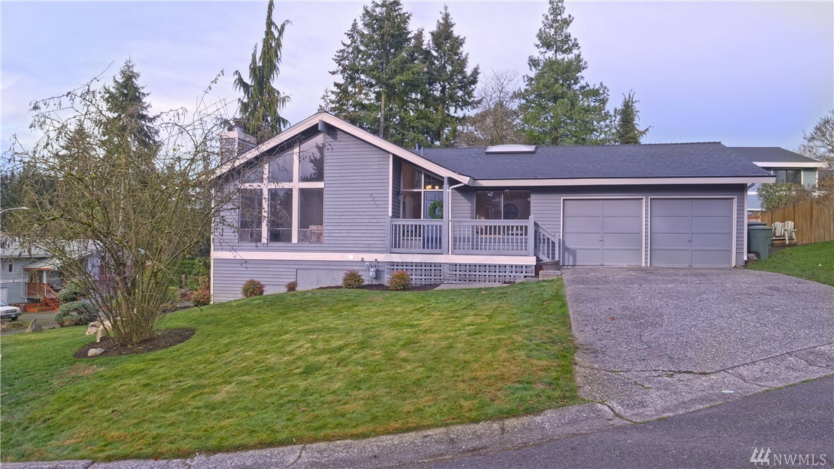 Property Photo:  8217 211th Place SW  WA 98026 