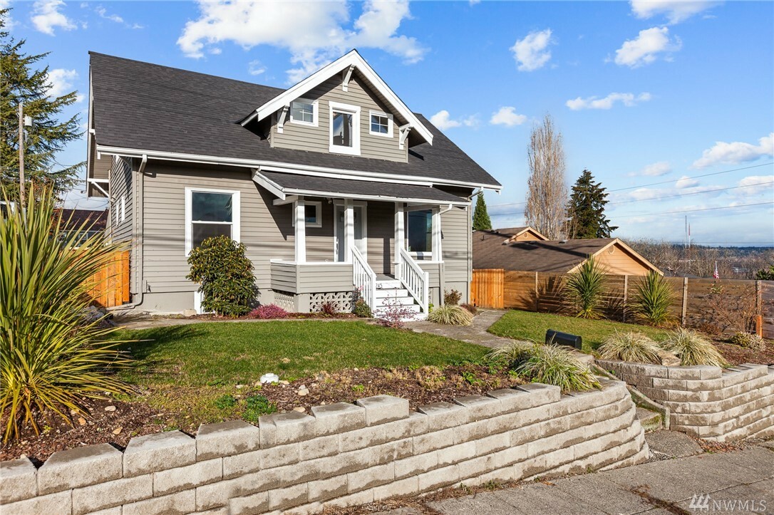 Property Photo:  2245 E Fairbanks St  WA 98404 