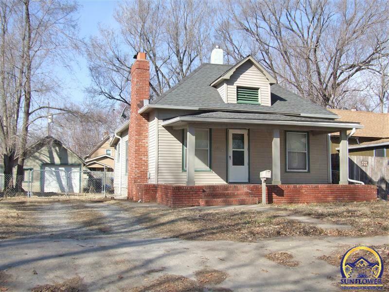 Property Photo:  533 NE Wilson Ave  KS 66616 