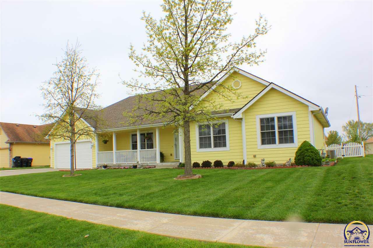 Property Photo:  4315 SE Michigan Ave  KS 66609 