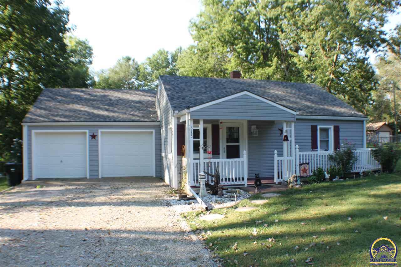 Property Photo: 515 NW 39th St KS 66617