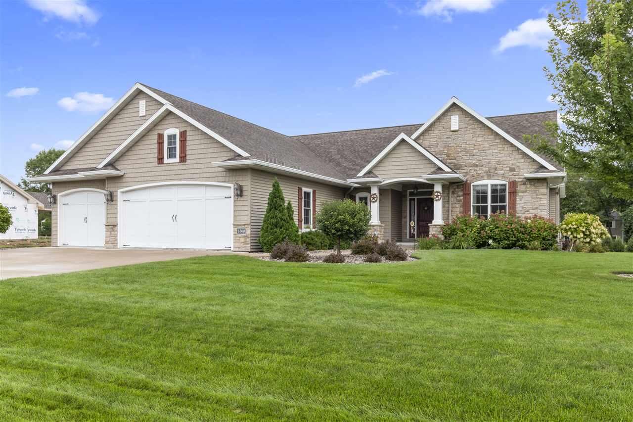 Property Photo:  1500 Woods Edge Lane  WI 54956-4594 