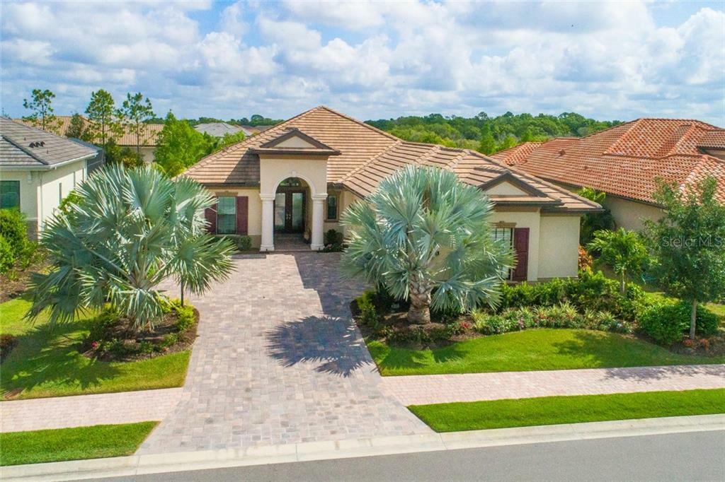 Property Photo: 16707 Berwick Terrace FL 34202