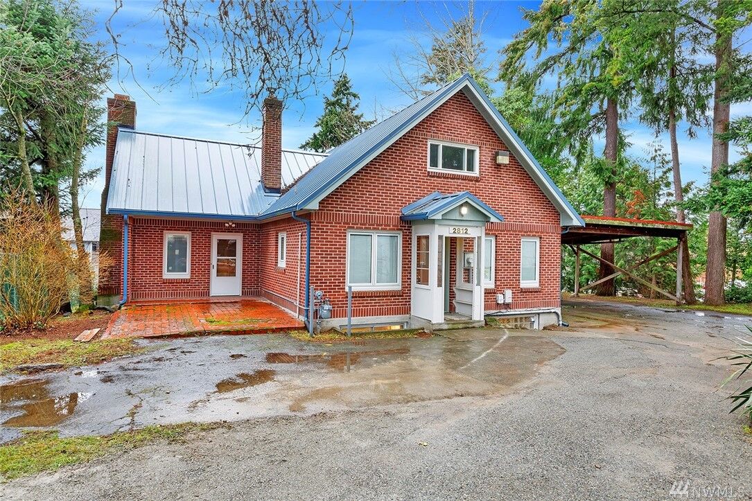 Property Photo:  2812 S 226th St  WA 98198 
