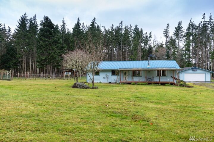 Property Photo:  700 S Edmonds Rd  WA 98239 