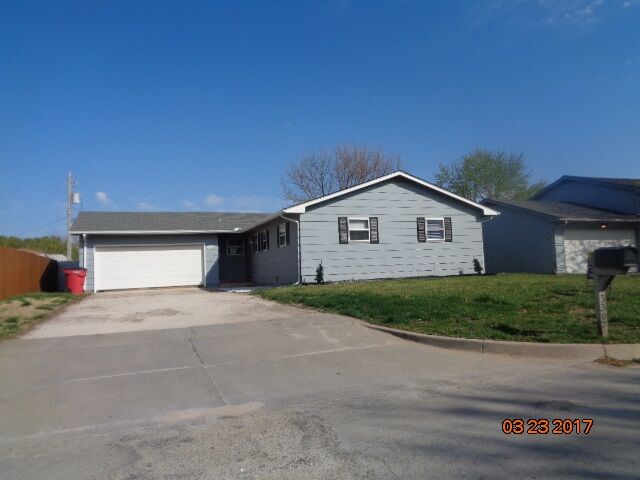 Property Photo: 3308 S Knight KS 67217