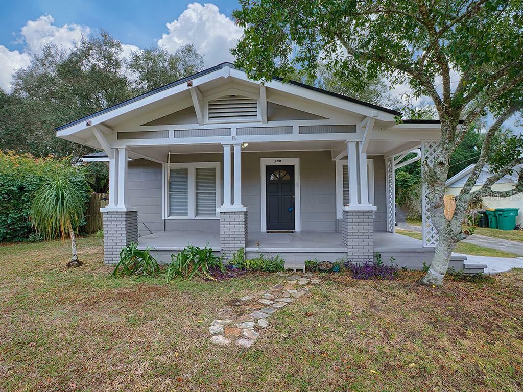 Property Photo:  490 E Lakeview Avenue  FL 32726 