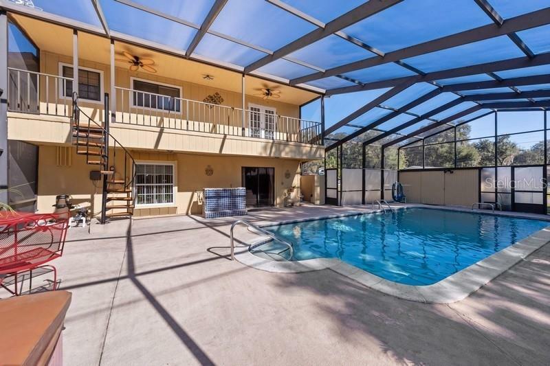 Property Photo:  711 Forest Park Drive  FL 32720 