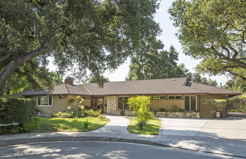 Property Photo:  1106 Wabash Street  CA 91103 